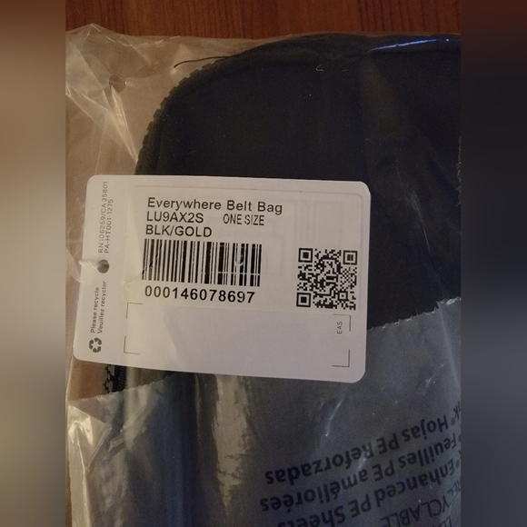 NEW! Lululemon Everywhere Belt Bag 1L - Picture 11 of 11